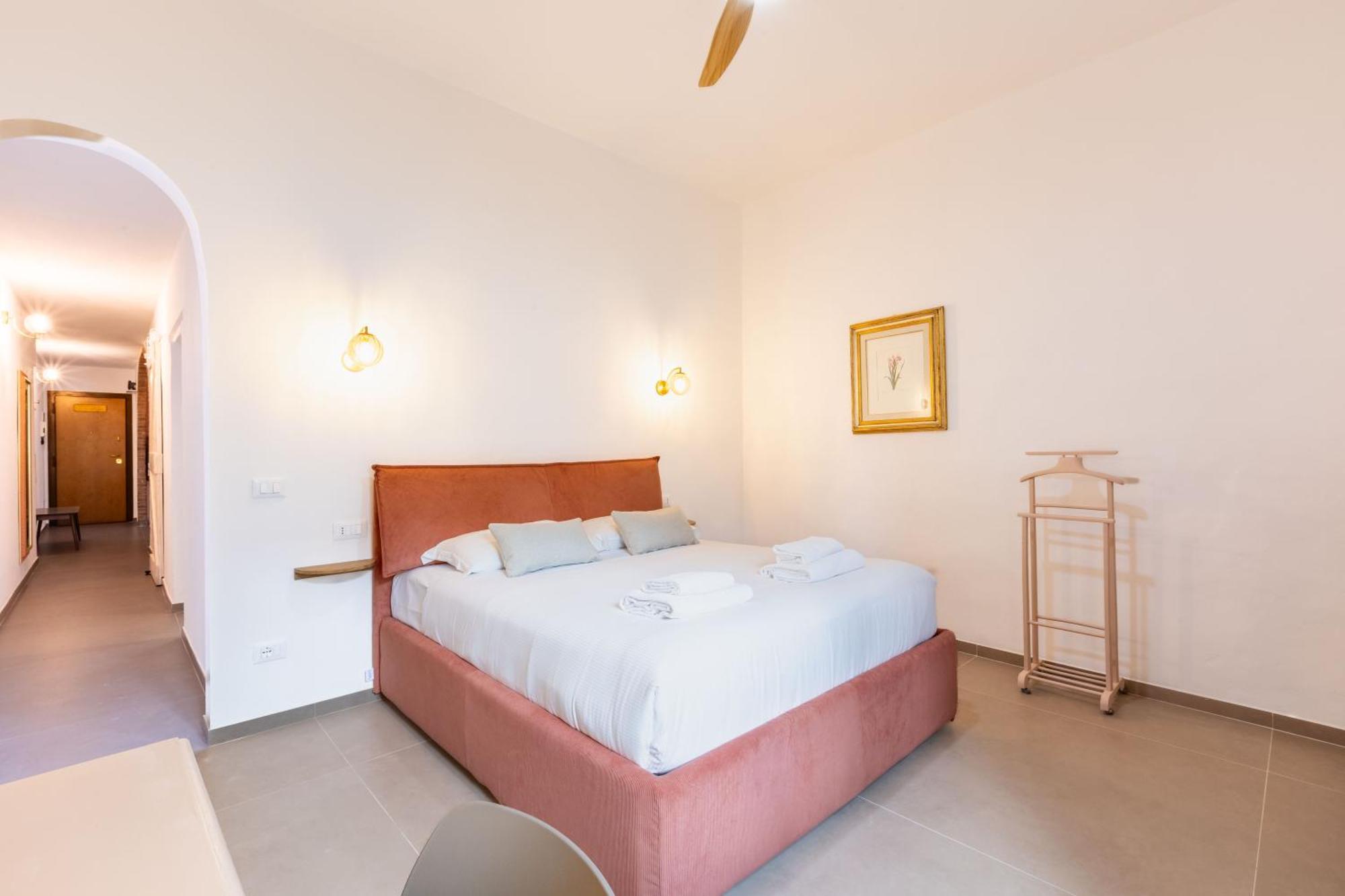 Stylish & Modern Near San Lorenzo Market *
